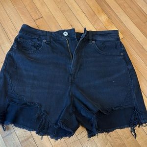 American Eagle Highest Rise Mom Shorts in black